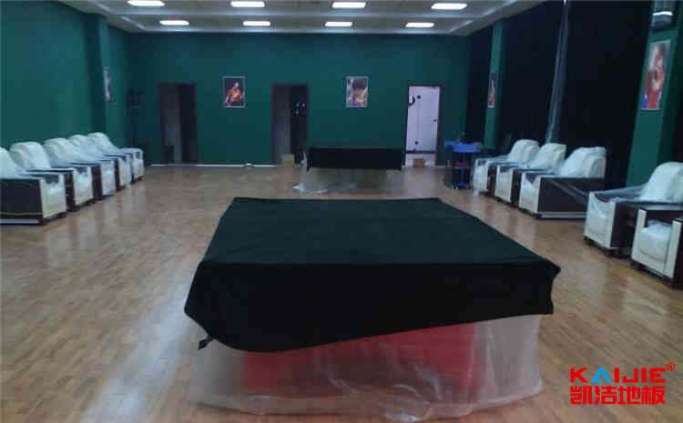 銀川楓樺木實(shí)木運(yùn)動(dòng)地板廠家批發(fā)