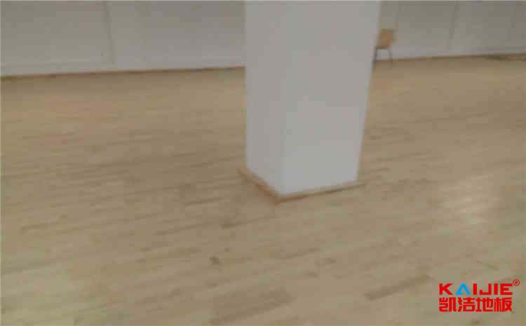 專用體育場木地板怎么安裝