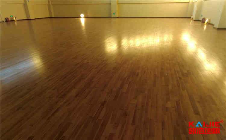 運動實木地板比較便宜價格表