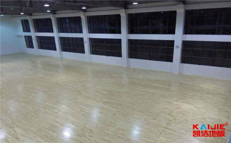 長(zhǎng)春硬木企口實(shí)木運(yùn)動(dòng)地板施工技術(shù)