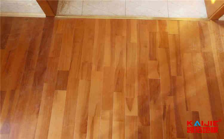 籃球場(chǎng)專(zhuān)用木地板