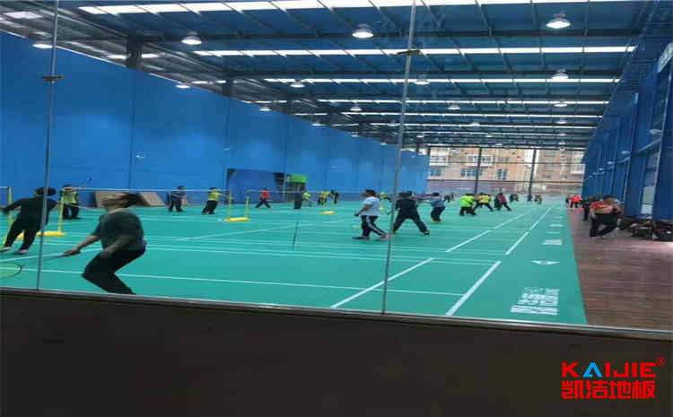 常用的運動木地板怎么維護