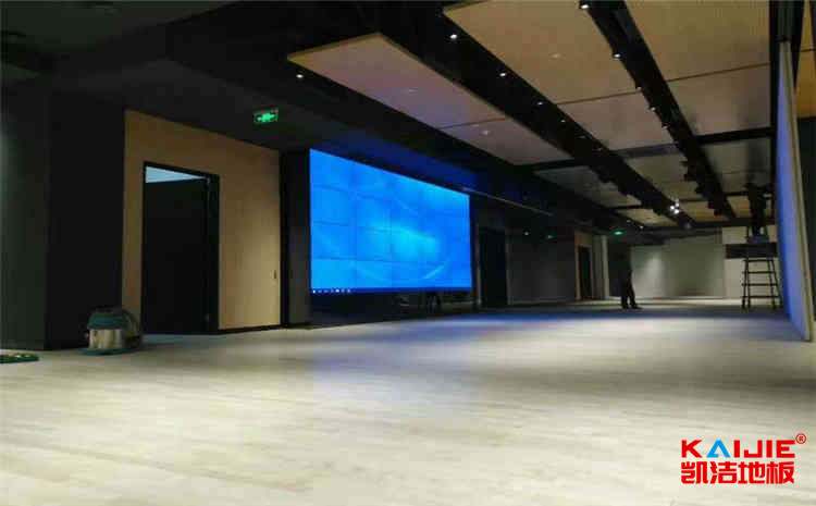 體育木地板結構由什么構成