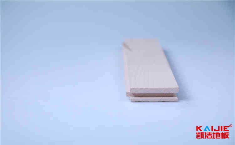 濟(jì)南楓樺木籃球地板價(jià)格