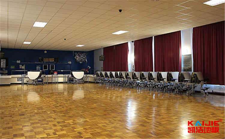 楓樺木實木運動地板造價是的多少？