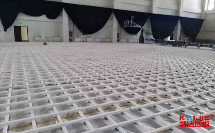 復(fù)合地板適合做架空羽毛球場