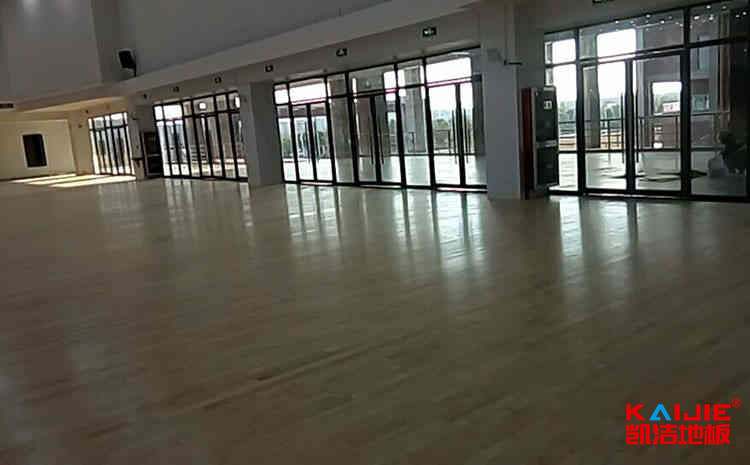 籃球館木地板材料