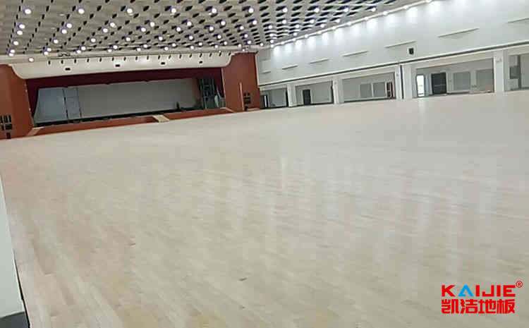 24厚體育館實木地板哪個品牌好？