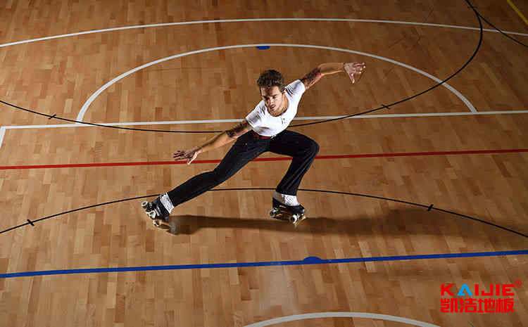 標(biāo)準(zhǔn)的木質(zhì)地板籃球場造價