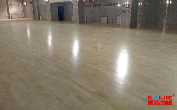 常見(jiàn)的舞臺(tái)木地板是多少錢