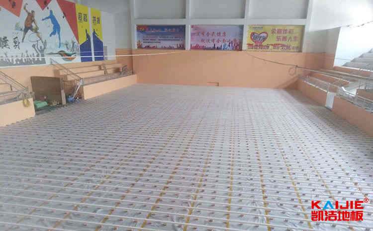 專業(yè)的風(fēng)雨操場運動地板生產(chǎn)廠家