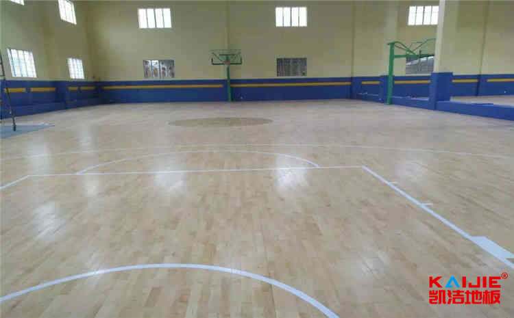 楓木舞臺實木地板一平米價格