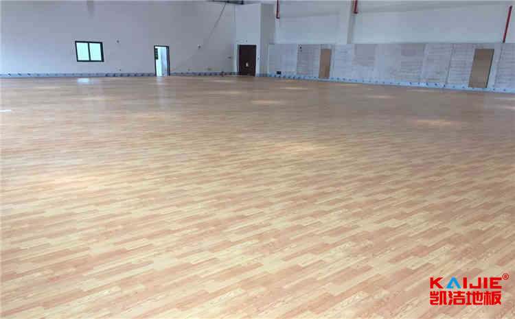 籃球場木地板安裝
