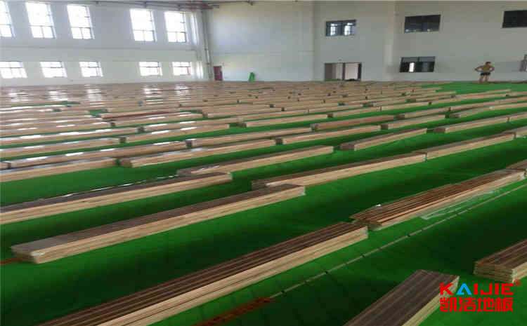 濟(jì)南楓樺木籃球地板價(jià)格