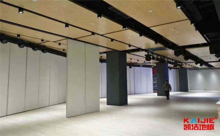 籃球場(chǎng)地板上海多少錢一平方