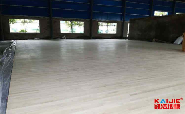 籃球場木地板相關(guān)知識