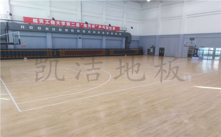 北京懷柔航天大學(xué)體育館木地板打磨翻新