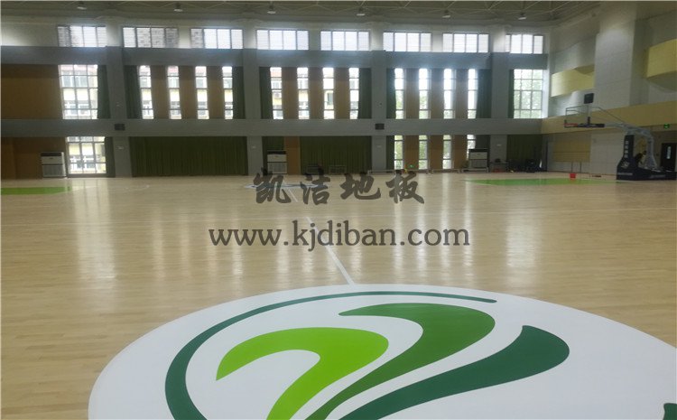 濟(jì)南十二中體育館木地板圖片