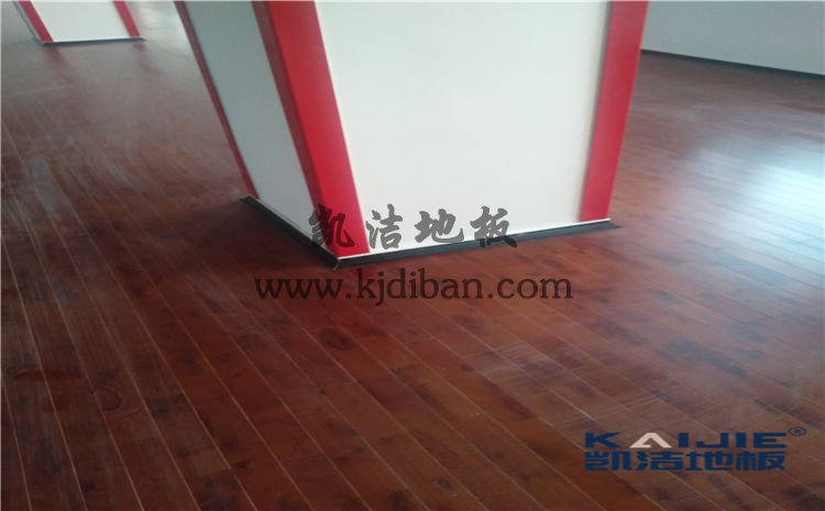 山東省萊州市中華武校體育館木地板項目